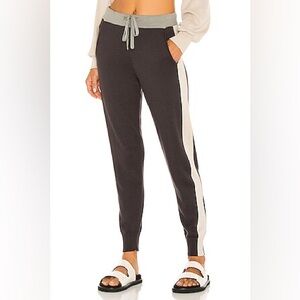 Monrow colorblock sporty sweatpant joggers size small